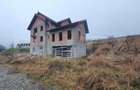 Casă cu 4 camere cu Teren 800 Mp în Central - 1