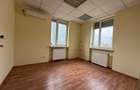 Apartament cu 4 camere decomandat în P-ța Victoriei - 4
