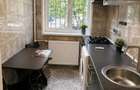 Apartament 2 camere, 50 mp, decomandat, ideal locuin?a sau spa?iu comercial. Proprietar - 4
