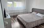 Inchiriez apartament 3 cam - 3