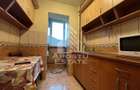Apartament cu 3 camere, decomandat, etajul 2 , centrala proprie - 6