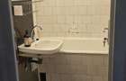 Inchiriez apartament cu 3 camere , decomandat , zona Canta bariera Comat. Etaj 1 4. 1 baie, 1 ba - 2