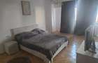 Apartament cu 3 camere în Central - 1