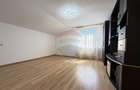 Apartament cu 3 camere semidecomandat în Central - 5