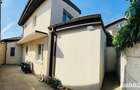 Apartament cu 3 camere decomandat în Sisești - 5