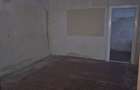Casa cu 2 camere, Teren 301 mp, acces curte comuna , Pret redus - 9