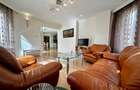Apartament cu 3 camere decomandat în Florilor - 3 Apartament cu 3 camere decomandat în Florilor - 3
