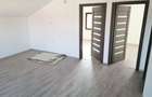 Casă cu 5 camere cu Teren 180 Mp în Central - 1