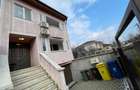 Casă individuală cu 6 camere cu Canalizare în Central - 1