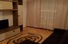 Inchiriez apartament 3 camere - 4