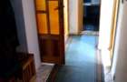Un apartament facut pentru familie. 4 camere, central, decomanda, etaj 2