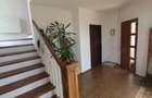 Casă cu 5 camere cu Teren 2272 Mp în Central - 4