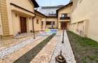 Casă cu 11 camere cu Canalizare în Central - 18