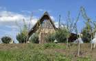 Teren de 1000mp , casa de lemn A-Frame cu exterior finisat, interior in curs de finisare, Chicerea - 3