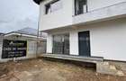 Duplex cu 4 camere cu Canalizare în Central - 2
