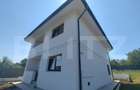 Casă cu 4 camere cu Teren 570 Mp în Central - 1