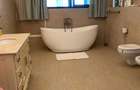 Apartament cu 3 camere decomandat în Delfinariu - 9