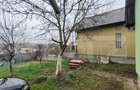 Casa cu 2 apartamente in Livezeni - 11
