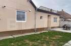 Casa 3 camere + curte - 14