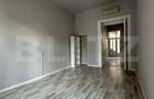 Apartament cu 4 camere decomandat în Central - 2
