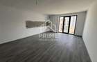 Apartament cu 3 camere decomandat în Central - 1