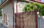 Casă individuală cu 5 camere cu Canalizare în Km 4-5 - 1
