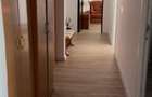 Apartament cu 4 camere, 2 bai, bloc pe cadre, renovat recent