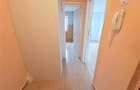 Apartament 3 camere semidecomandat, zona Milcov - 12