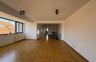 Apartament cu 4 camere semidecomandat în Capitale - 3