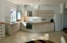 Apartament cu 3 camere decomandat în Tractorul - 2