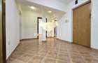 Apartament cu 4 camere decomandat în P-ța Victoriei - 1