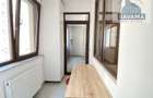 Apartament cu 3 camere decomandat în Tractorul - 7