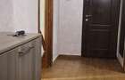 Apartament cu 3 camere decomandat în - 8