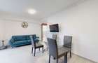 Apartament cu 3 camere decomandat în Tractorul - 3