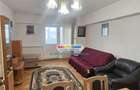 Apartament cu 3 camere decomandat în Micro 12 - 2