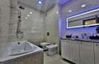 Apartament cu 3 camere decomandat în Tractorul - 3