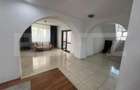 Casa de vanzare cu 5 camere, 200 mp, zona Micro 3 - 18