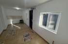 2 corpuri de Casă renovate + teren 125 mp Campina - 13