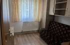 Apartament cu 3 camere, la Parter de inchiriat zona Decebal