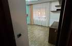 Proprietar vand apartament cu 4 camere, 90 m2 utili, situat la parter, - 12