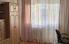 Inchiriez apartament 3 camere - 4