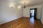 4 camere Bulevardul Unirii -  Parcare in proprietate - 5 min.  Metrou - 6