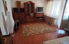 Apartament cu 3 camere decomandat în Titan