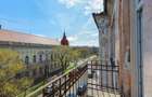 APARTAMENT ULTRACENTRAL , 72 MP , BALCON CU VEDERE SPRE CRI?UL REPEDE