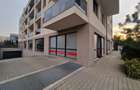 Spaciu comercial parter , bloc nou , 440 mp +Terasa si Locuri Parcare .