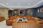 Mobilat utilat integral MODERN | Decomandat | Predeal - 23