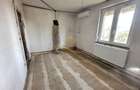 De vanzare apartament 2 camere decomandate Buhusi Bacau - 3