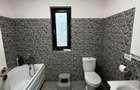 Sag- toate utilitatile- 4 camere- strada asfaltata
