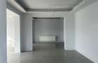 Campina - ultracentral - Spatiu comercial - 96mp - 8000 Lei/Luna - 3