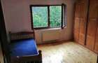 Casă cu 2 camere cu Teren 1500 Mp în Topleț